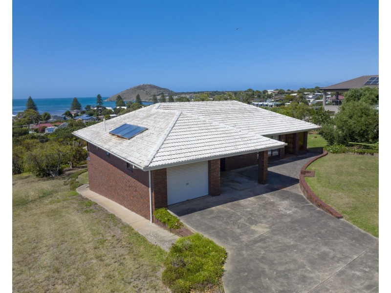 10 SEACREST AVENUE, Encounter Bay SA 5211