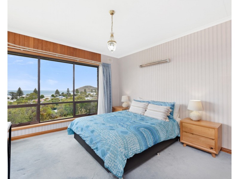 10 SEACREST AVENUE, Encounter Bay SA 5211