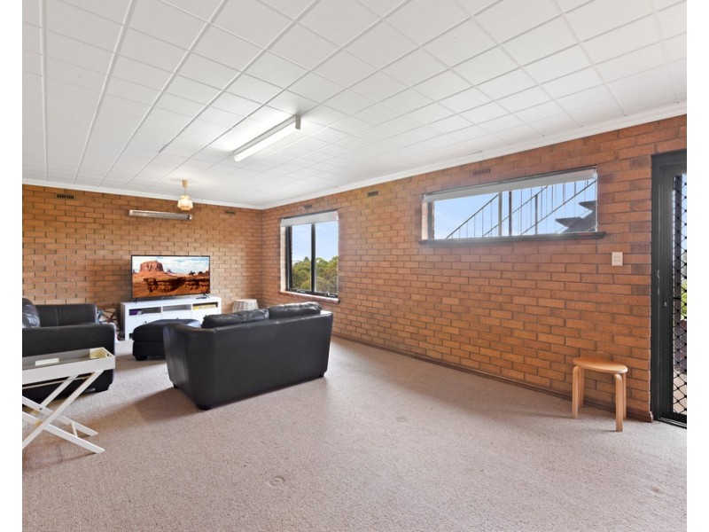 10 SEACREST AVENUE, Encounter Bay SA 5211