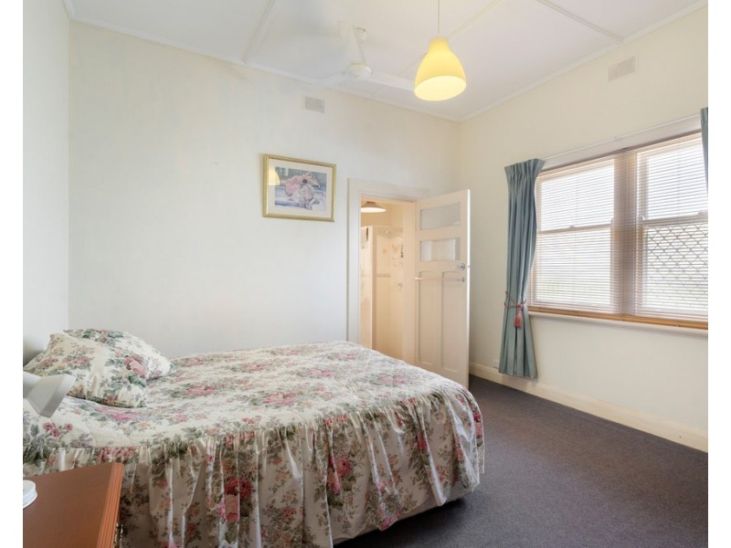 31 LINDSAY STREET, Victor Harbor SA 5211