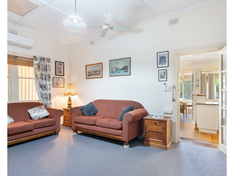 31 LINDSAY STREET, Victor Harbor SA 5211