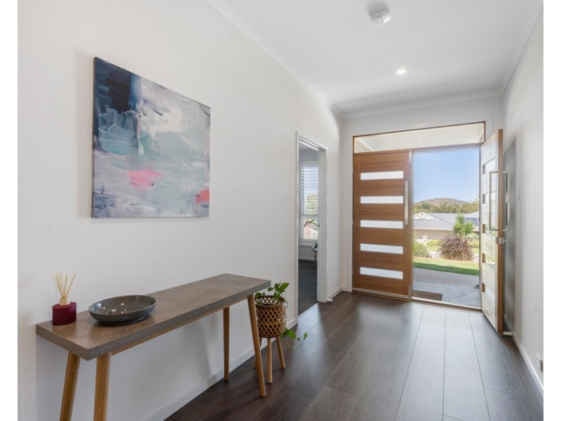6 GRIBBLE COURT, Encounter Bay SA 5211