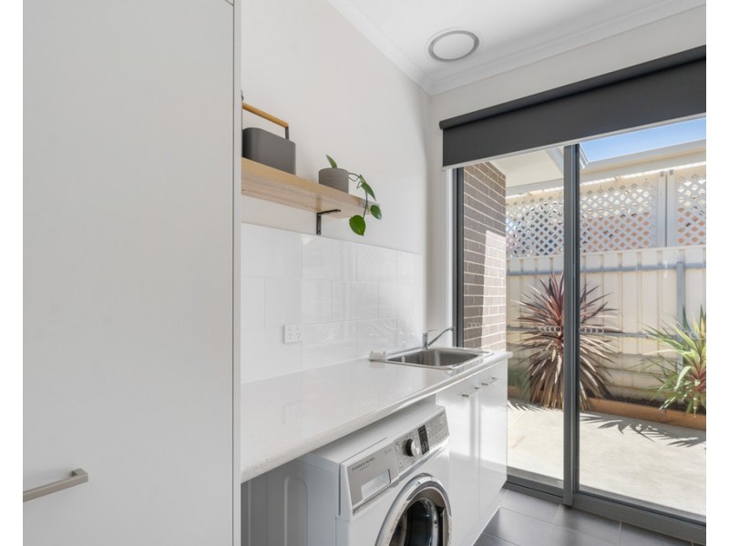 6 GRIBBLE COURT, Encounter Bay SA 5211