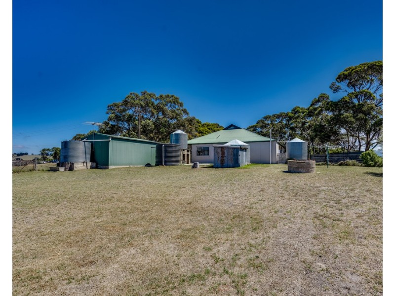 185 HUTCHINSON ROAD, Hindmarsh Valley SA 5211