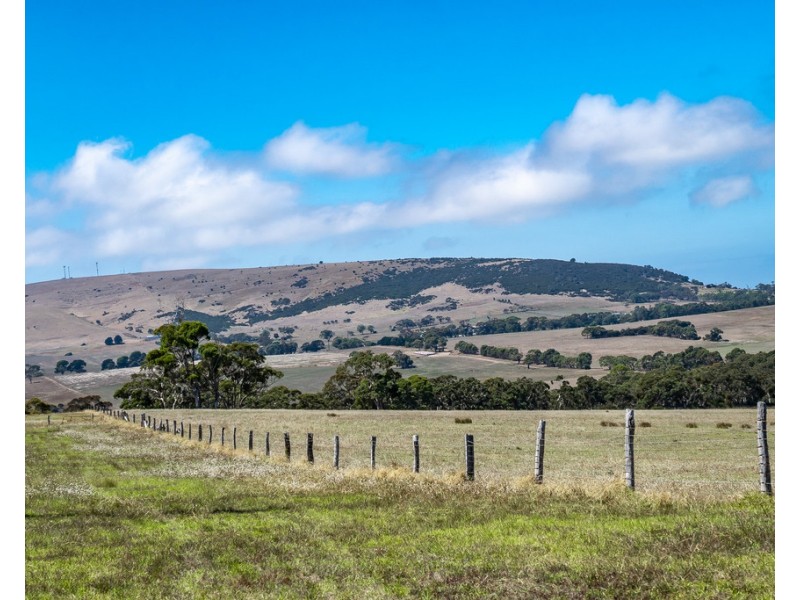 185 HUTCHINSON ROAD, Hindmarsh Valley SA 5211