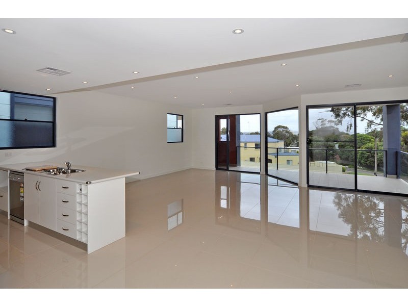 23 Nevin Avenue, Encounter Bay SA 5211