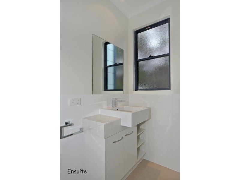 23 Nevin Avenue, Encounter Bay SA 5211