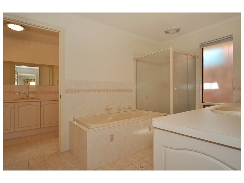 32 Lakeside Circuit, Encounter Bay SA 5211