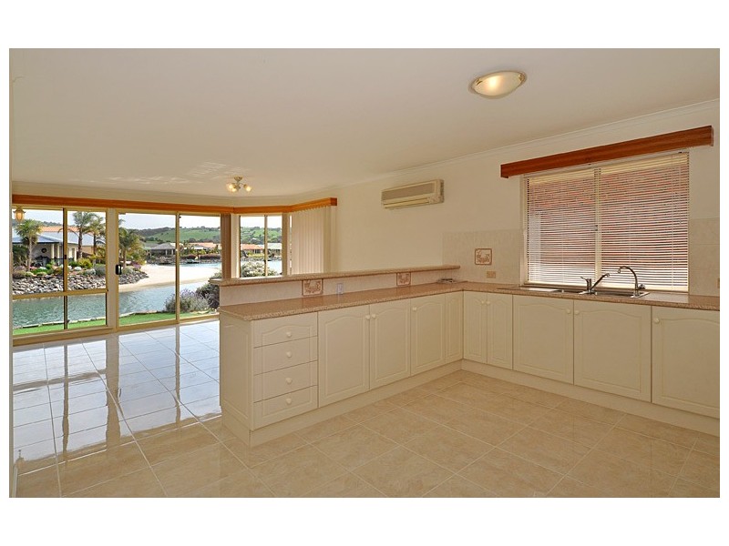 32 Lakeside Circuit, Encounter Bay SA 5211