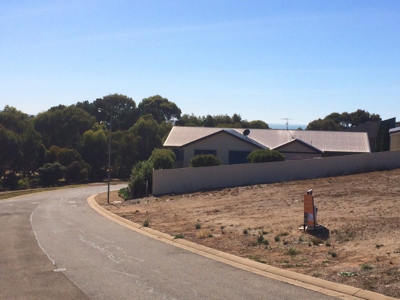 42 Solway Crescent, Encounter Bay SA 5211