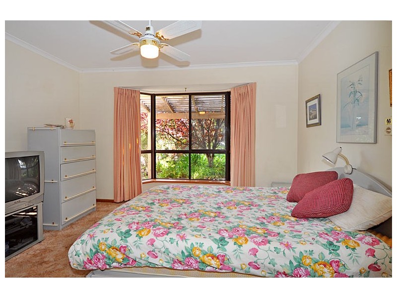 4 Hay Court, Victor Harbor SA 5211