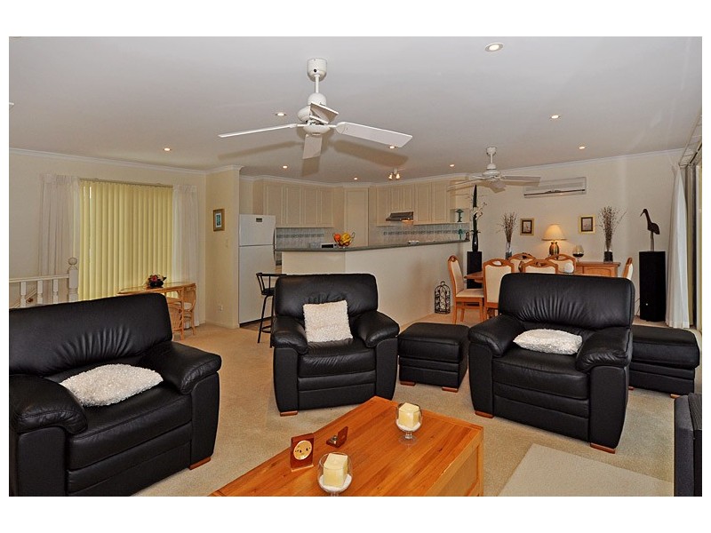 5 Norma Crescent, Encounter Bay SA 5211