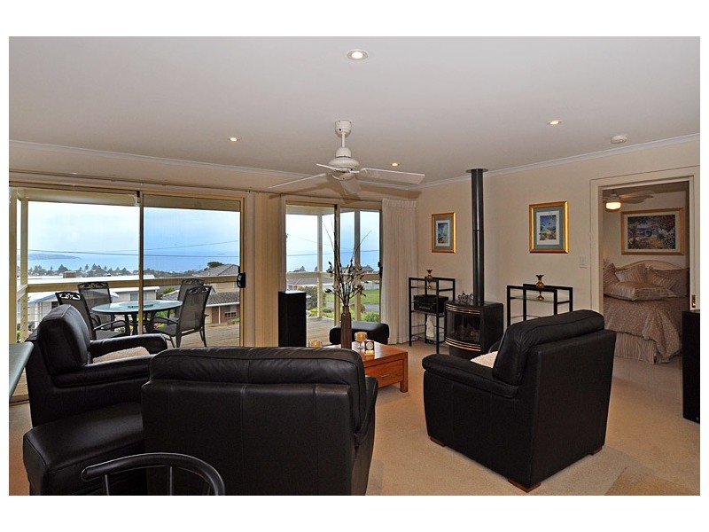 5 Norma Crescent, Encounter Bay SA 5211