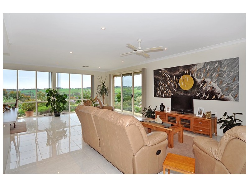 12 Arabian Court, Hindmarsh Valley SA 5211