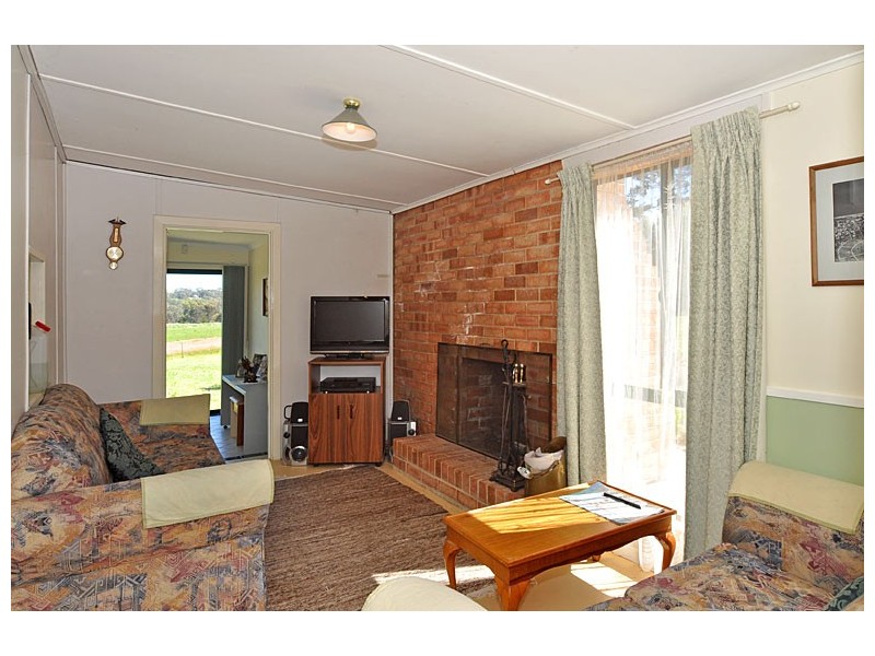 121-123 Canterbury Road, Victor Harbor SA 5211