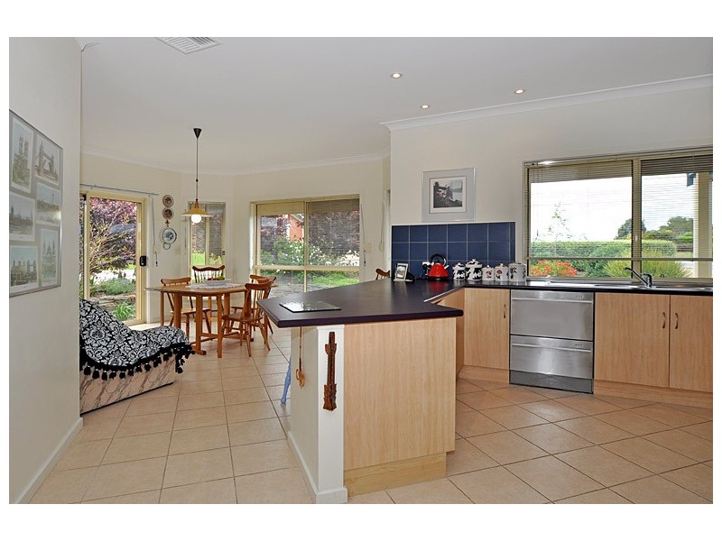 10 Crystal Court, Encounter Bay SA 5211