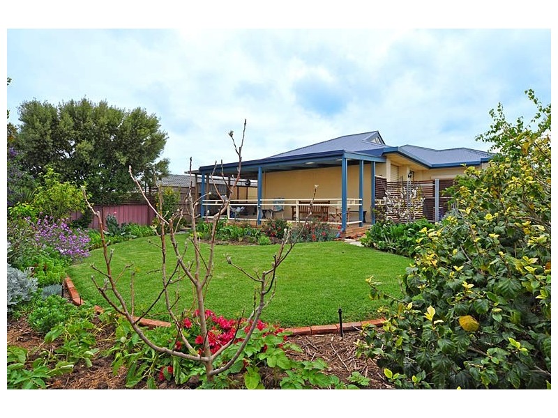 10 Crystal Court, Encounter Bay SA 5211