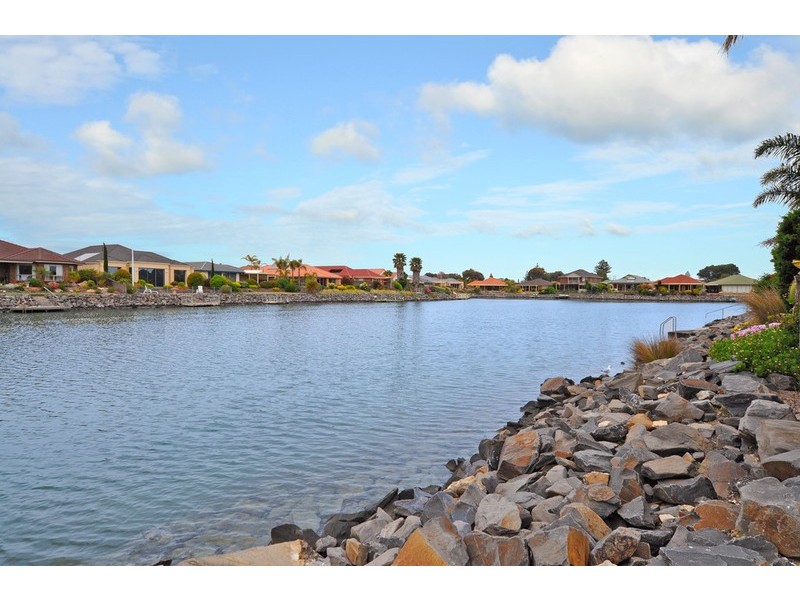 39 Lakeside Circuit, Encounter Bay SA 5211