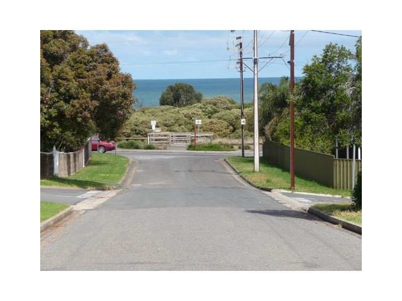 4 The Drive, Mccracken SA 5211