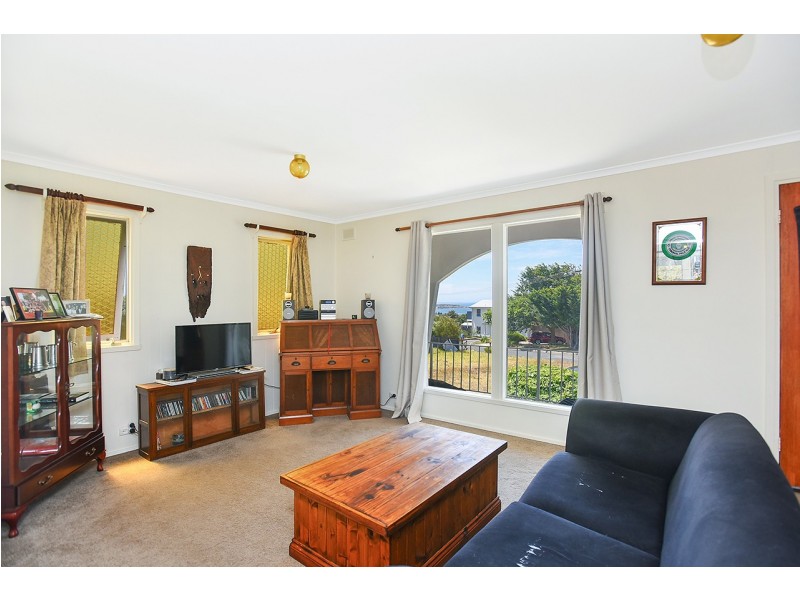 29 Norma Crescent, Encounter Bay SA 5211