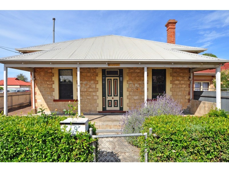 19 Seaview Road, Victor Harbor SA 5211