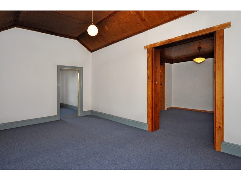 19 Seaview Road, Victor Harbor SA 5211