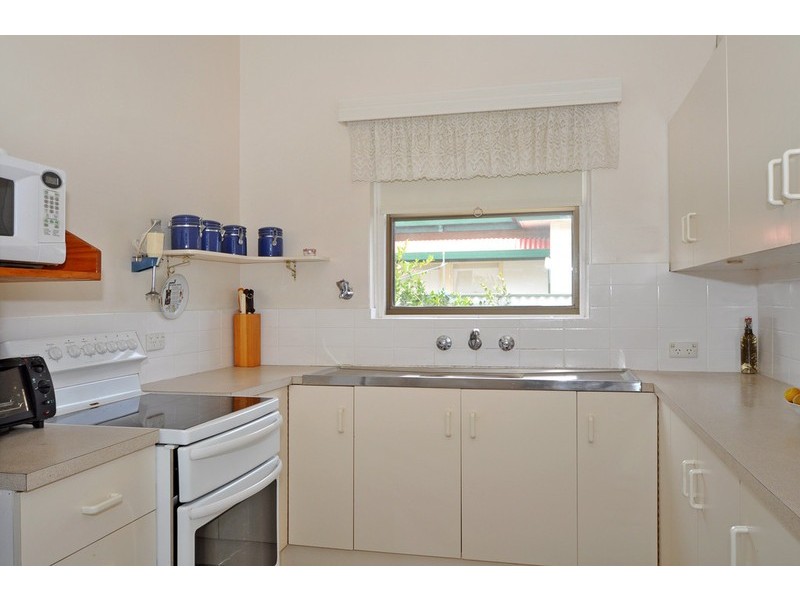 34 Hill Street, Victor Harbor SA 5211