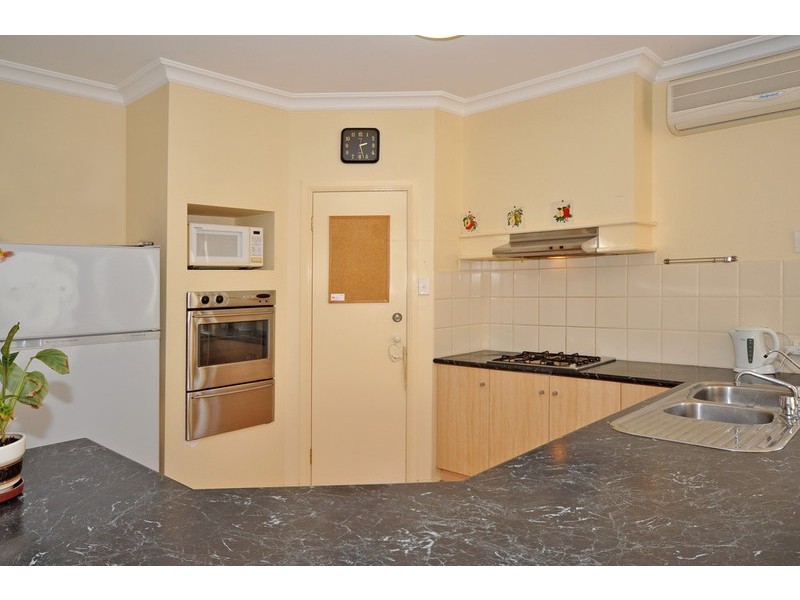 5 Barton Court, Encounter Bay SA 5211