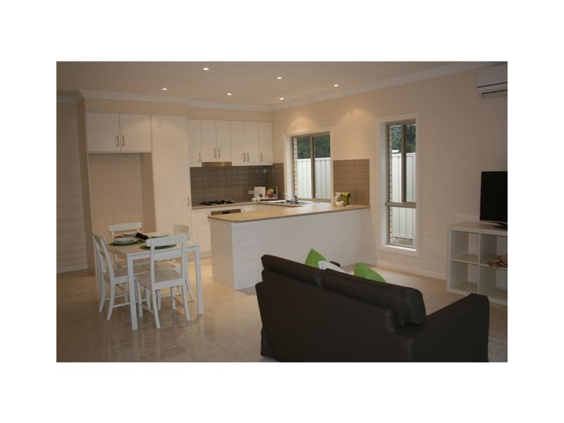 Home 1 (22) Oval Road, Victor Harbor SA 5211