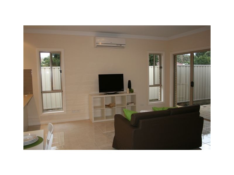 Home 1 (22) Oval Road, Victor Harbor SA 5211