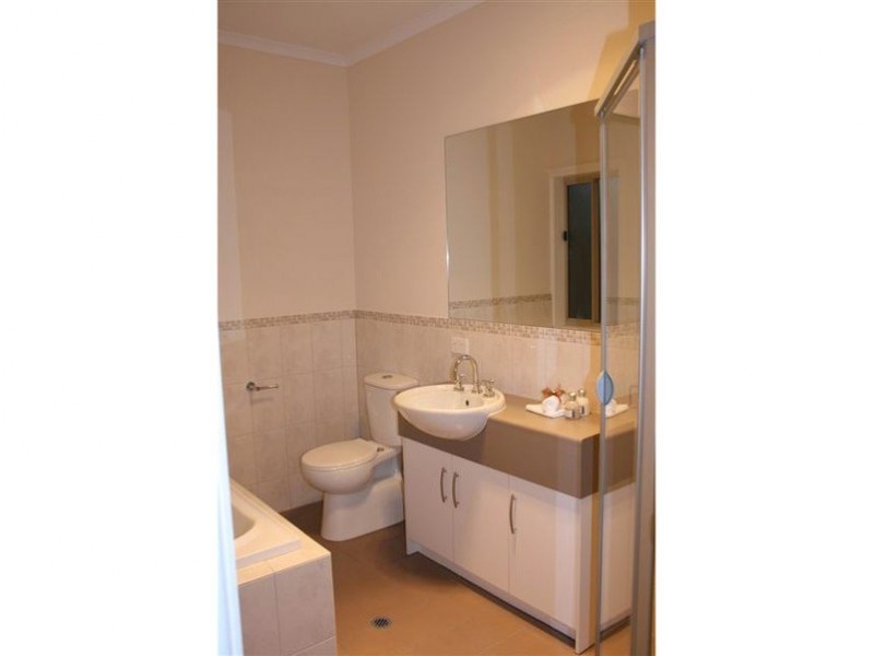 Home 1 (22) Oval Road, Victor Harbor SA 5211