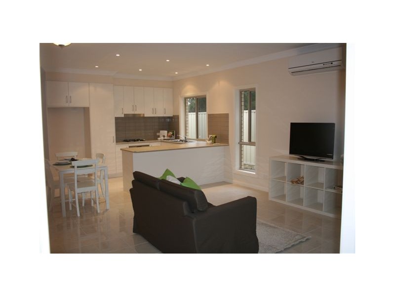 Home 1 (22) Oval Road, Victor Harbor SA 5211