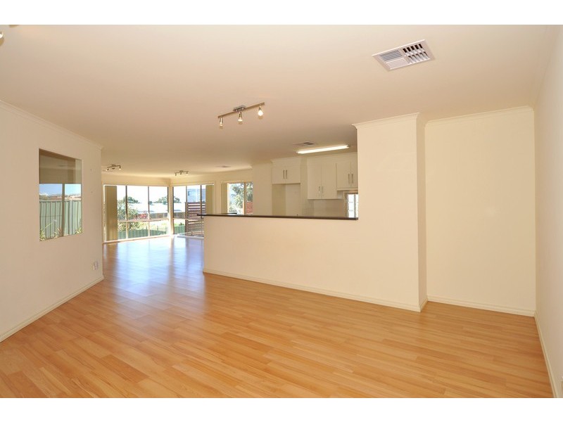 15 Jasmin Drive, Victor Harbor SA 5211