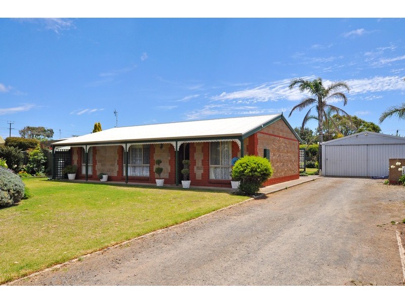 8 Alma Place, Middleton SA 5213