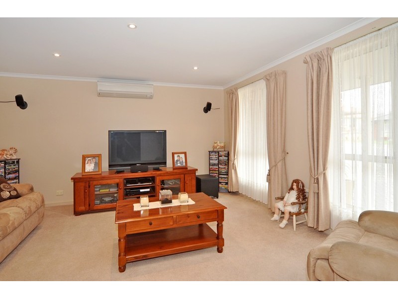 15 Heysen Parade, Hayborough SA 5211