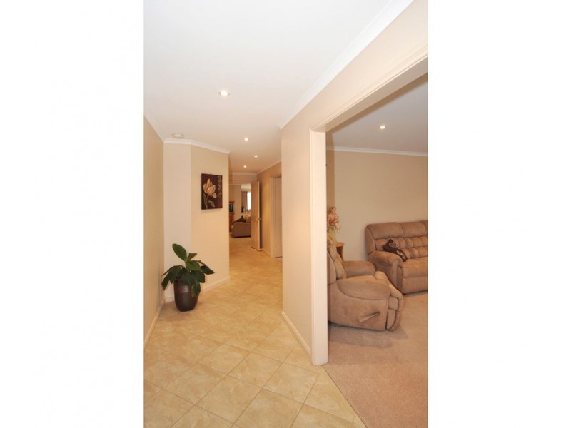 15 Heysen Parade, Hayborough SA 5211