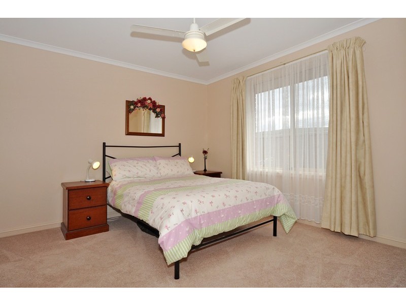 15 Heysen Parade, Hayborough SA 5211