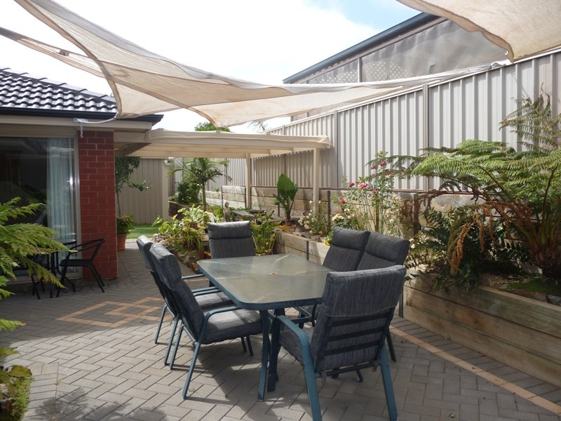 15 Heysen Parade, Hayborough SA 5211