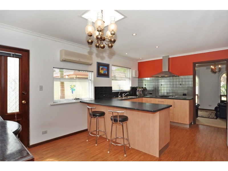 15 Macquarie Street, Moana SA 5169