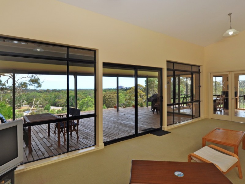 4 Finniss Road, Victor Harbor SA 5211