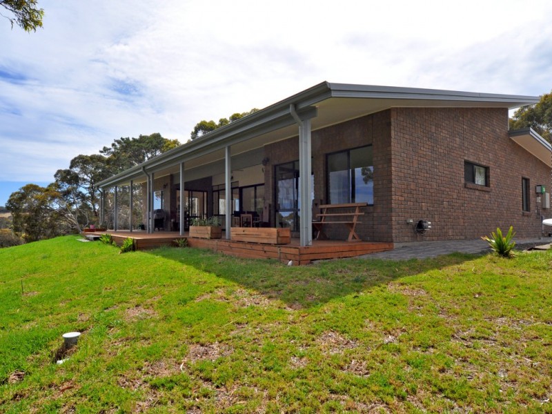 4 Finniss Road, Victor Harbor SA 5211