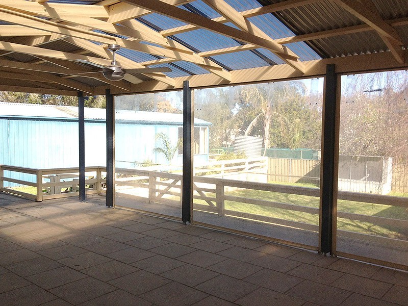 11 Folkestone Tce, Victor Harbor SA 5211