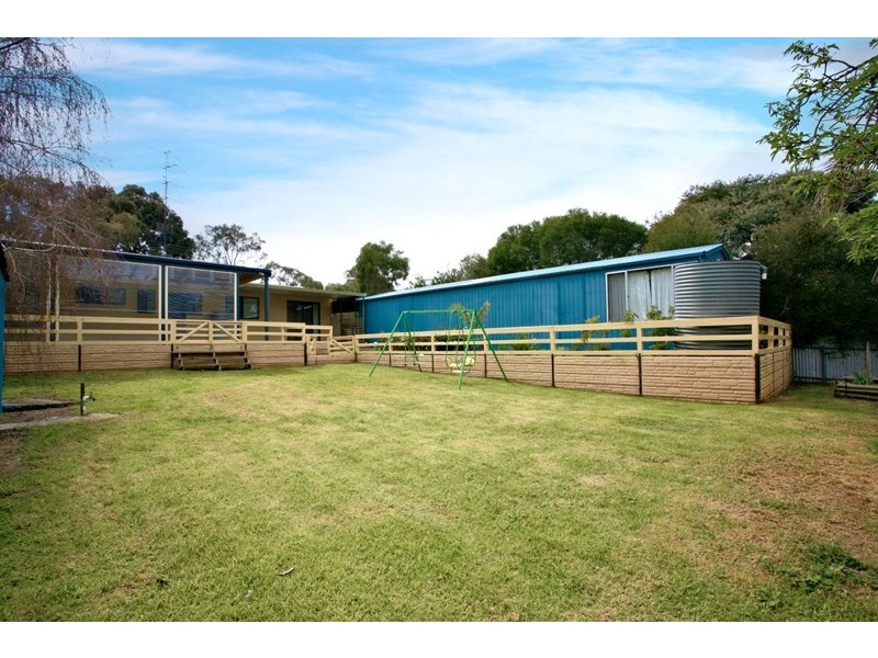 11 Folkestone Tce, Victor Harbor SA 5211
