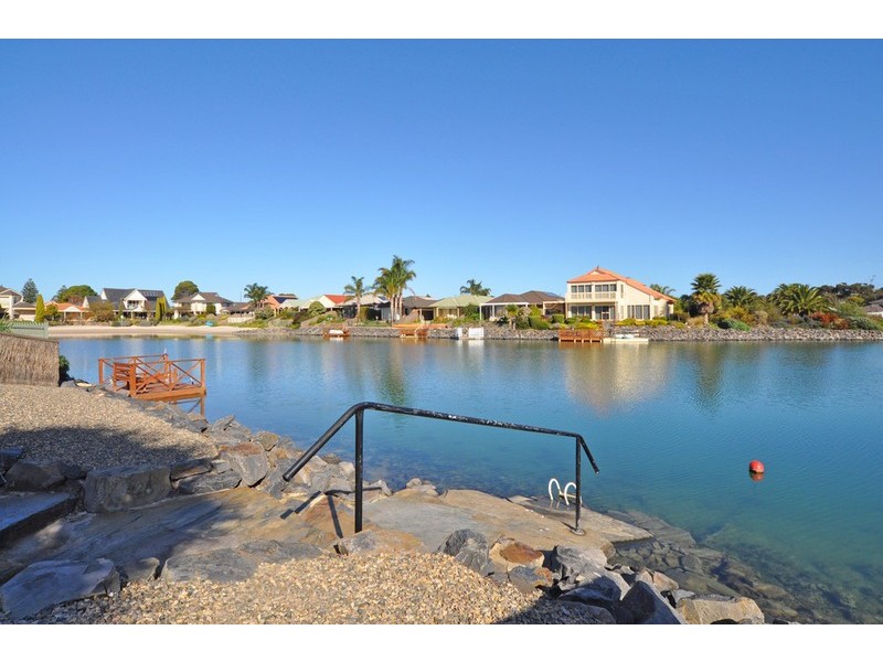 42 Lakeside Circuit, Encounter Bay SA 5211