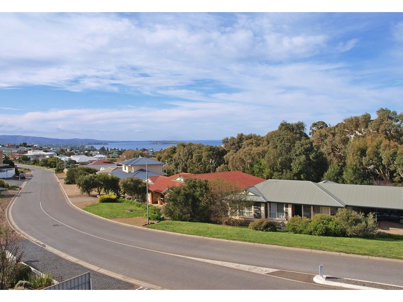 1 Minke Whale Drive, Encounter Bay SA 5211
