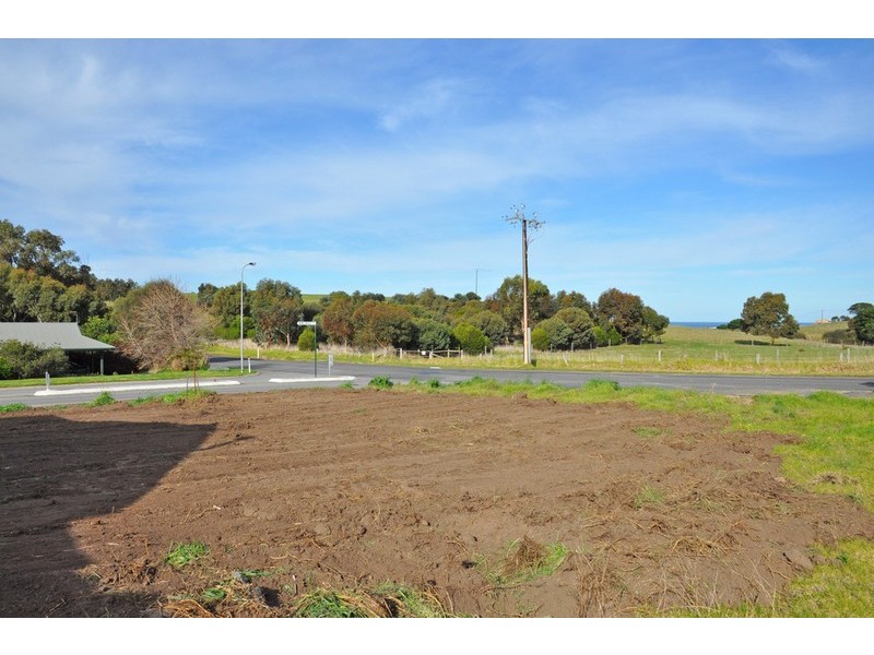 1 Minke Whale Drive, Encounter Bay SA 5211