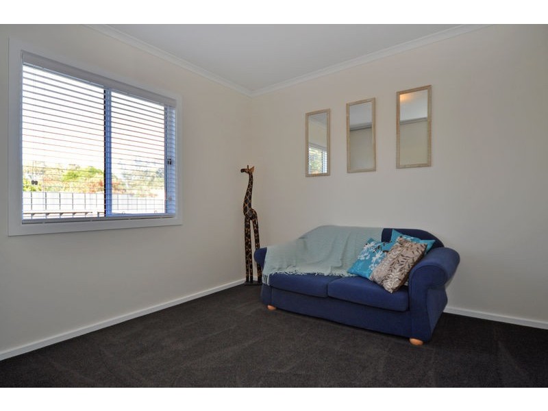 11 James Avenue, Victor Harbor SA 5211