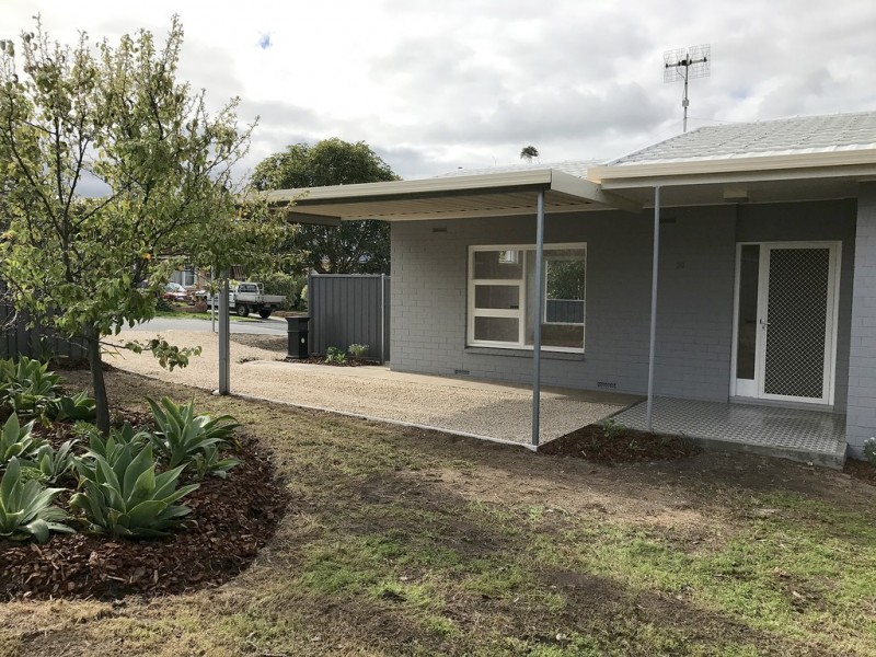 20 Renown Avenue, Victor Harbor SA 5211