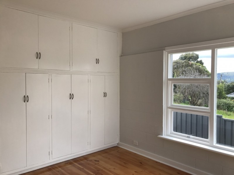 20 Renown Avenue, Victor Harbor SA 5211