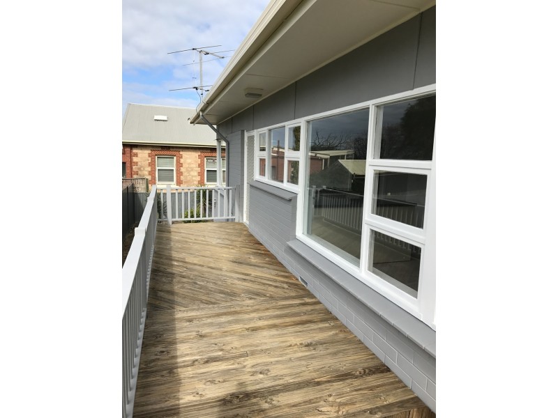 20 Renown Avenue, Victor Harbor SA 5211